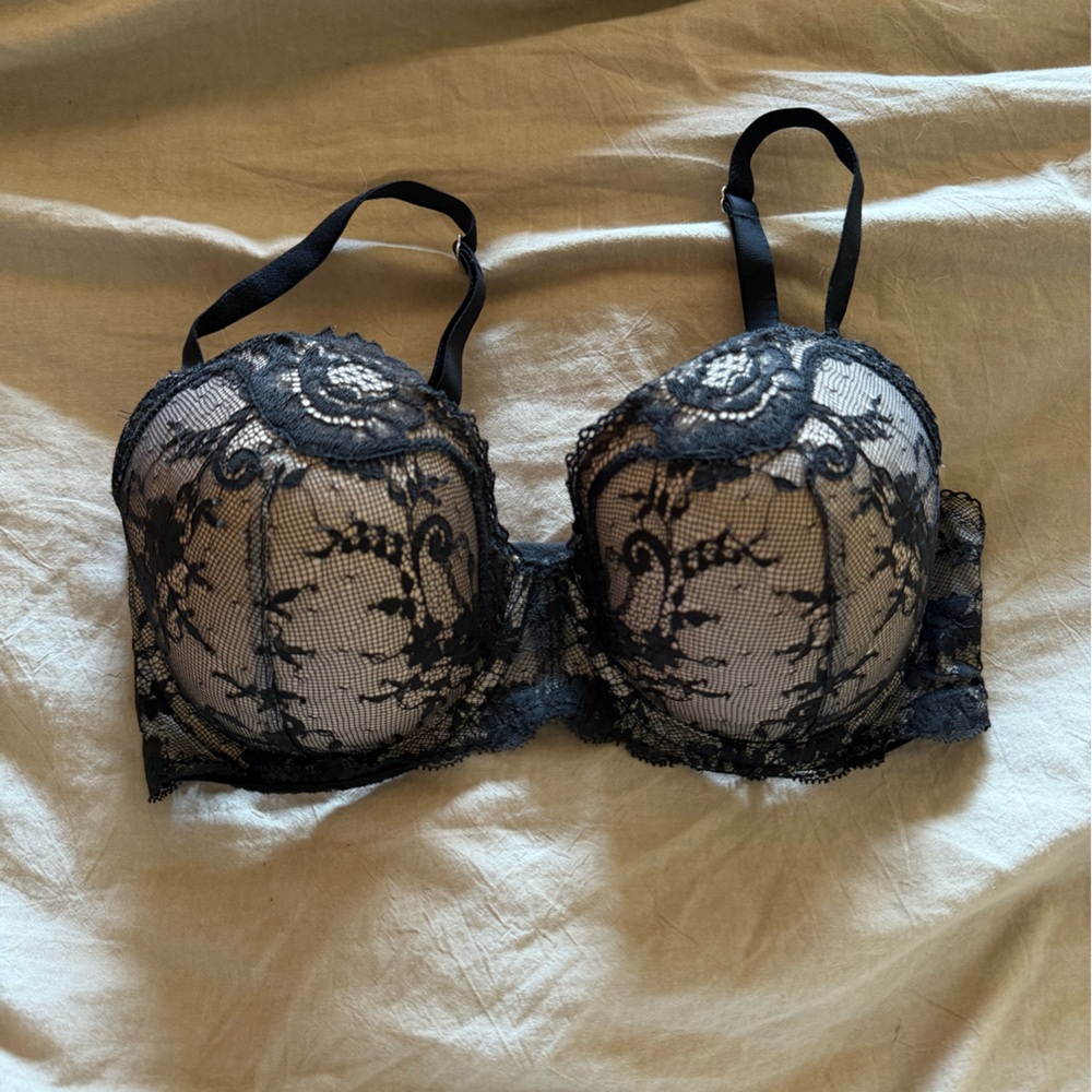Victoria's Secret lined Demi Black Lace Balconette Bra